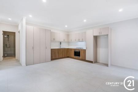 39a Lyrebird Crescent, Green Valley, NSW 2168, Australia