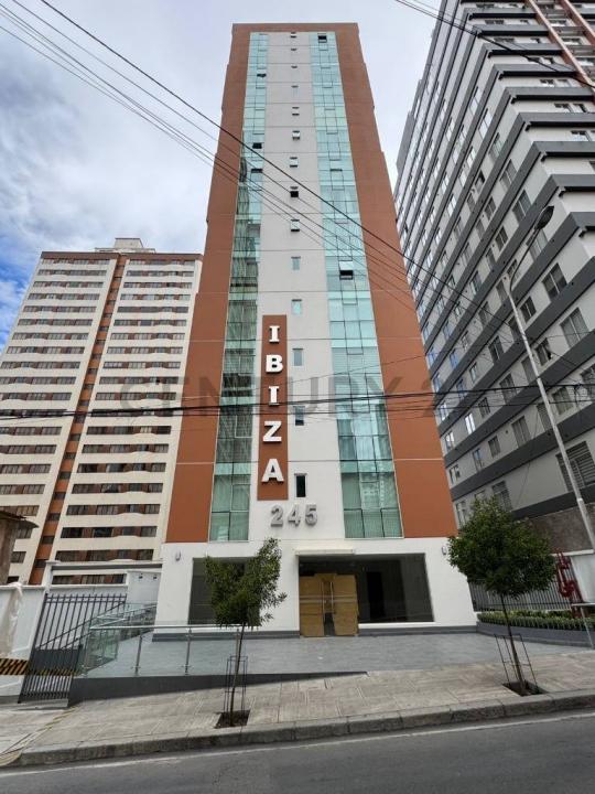 calle pinilla entre Av. 6 de agosto y av arce 245, Sopocachi, La Paz 00001, Bolivya