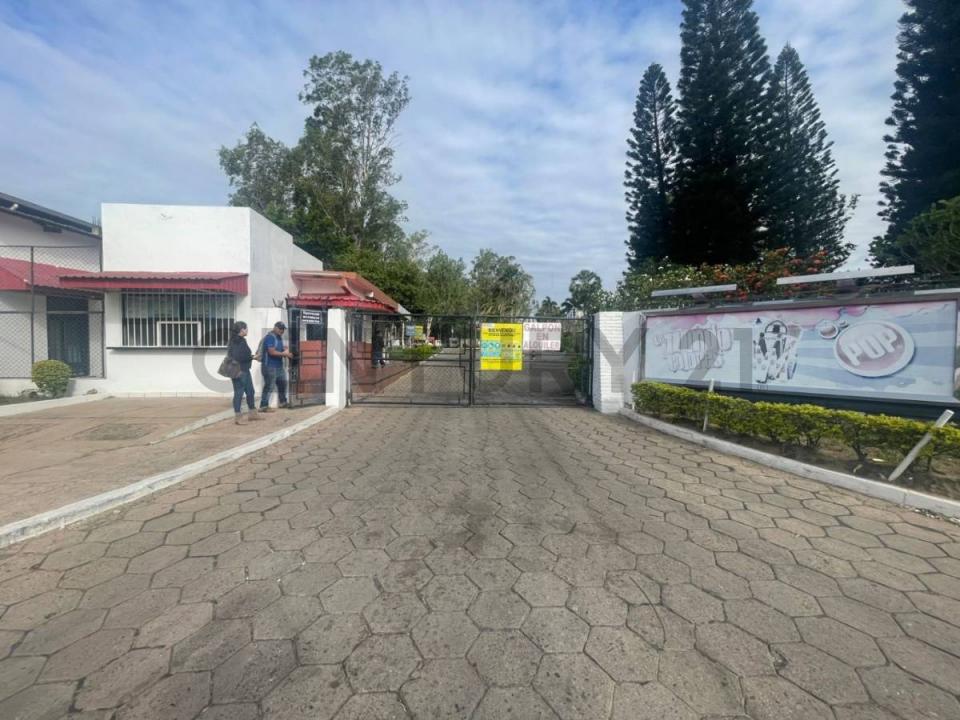 Este, Santa Cruz 00001, Bolivia