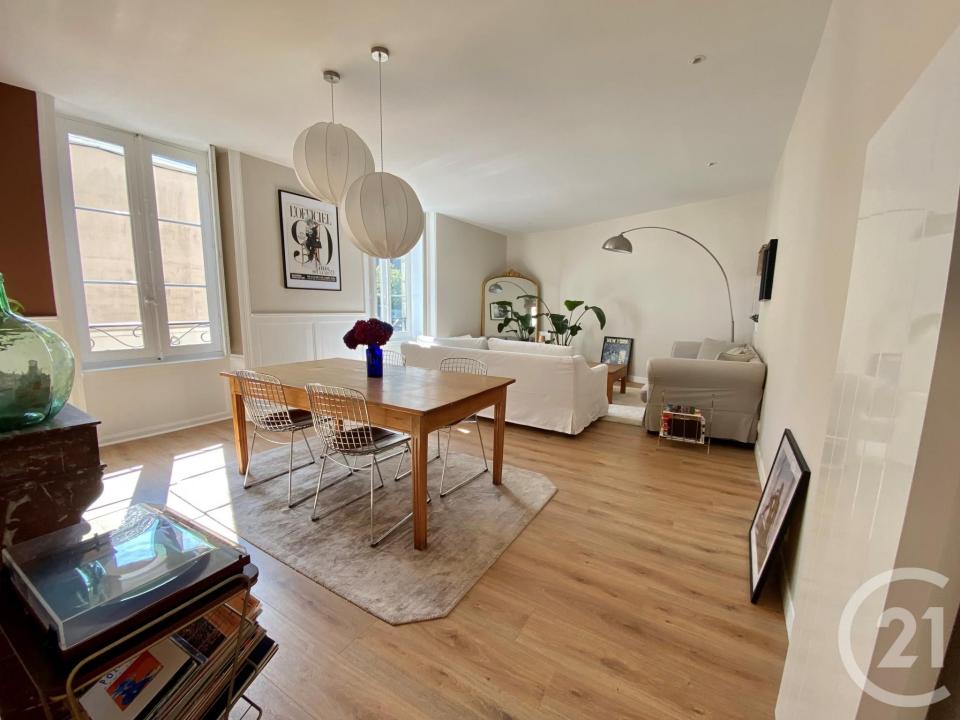 Quimper, Bretagne 29000, Pháp