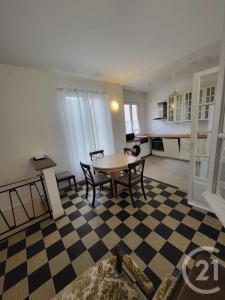 Houilles, Isla De Francia 78800, Francia