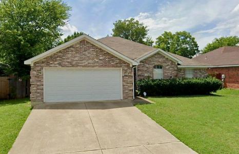 7321 Briarwyck Court, Fort Worth, Texas 76137, USA