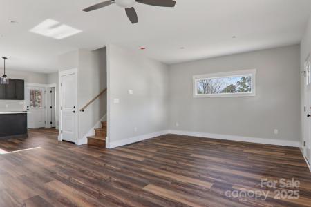 12 Escondido Drive, Asheville, شمال كارولينا 28806, الولايات المتحدة