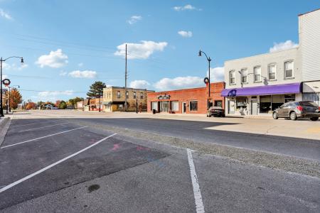 209 N State St., Litchfield, Illinois 62056