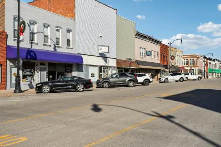 209 N State St., Litchfield, Illinois 62056