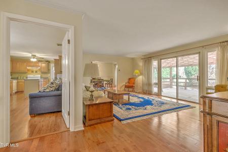 1900 Northwood Drive, Johnson City, テネシー 37601, アメリカ合衆国