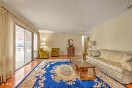 1900 Northwood Drive, Johnson City, テネシー 37601, アメリカ合衆国