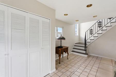 163-15 84th Street, Howard Beach, 纽约州 11414, 美国