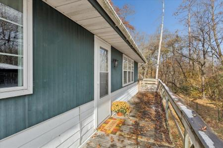 74 Falling Creek Circle, Janesville, Wisconsin 53548-9106, USA