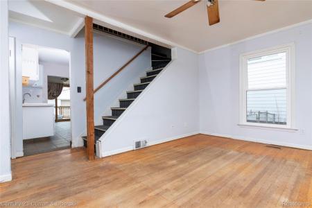 7077 Deering Street, Garden City, Michigan 48135