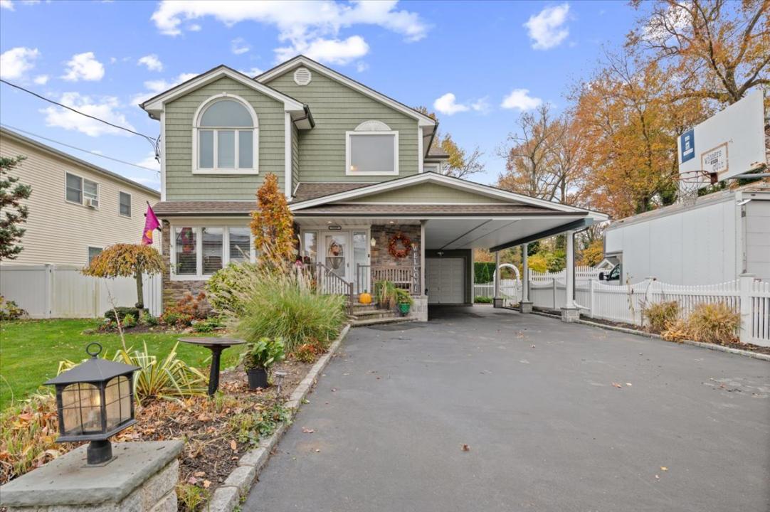 1650 Bridge Street, Merrick, New York 11566