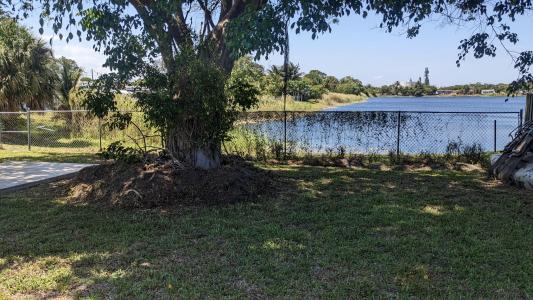 2321 NW 6th Street, Pompano Beach, Florida 33069, Stati Uniti