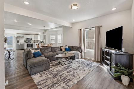 2803 Easton Boulevard, Des Moines, 爱荷华州 50317, 美国