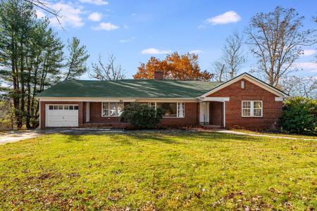 92 Parkway View Rd., Mars Hill, North Carolina 28754