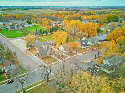 410 1st Street N, Winsted, Minnesota 55395, USA