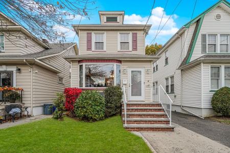 45 Merriman Ave, Staten Island, New York 10314, Stati Uniti