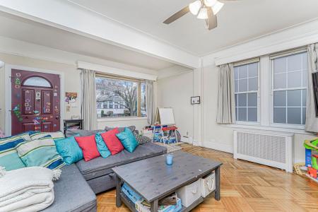 45 Merriman Ave, Staten Island, New York 10314, Stati Uniti