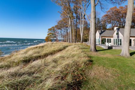 2526 Lakeshore Drive, Fennville, Michigan 49408, USA