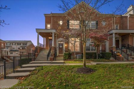 16924 Farmington Road , 93, Livonia, Michigan 48154, USA