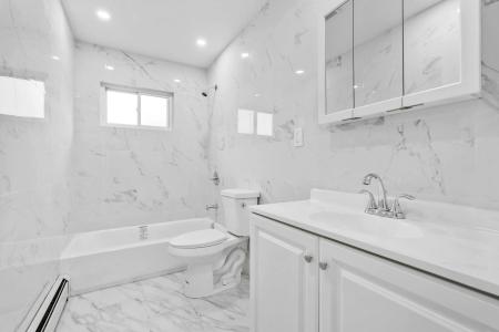 137-05 159 Street, Jamaika, New York 11434, USA