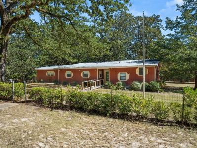 293 Oak Forest Loop, Leesville, Louisiana 71446, USA