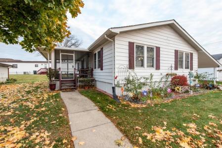 671 Oldsmar Lane, Park City, Illinois 60085