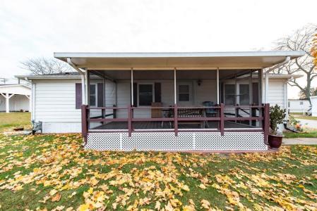 671 Oldsmar Lane, Park City, Illinois 60085