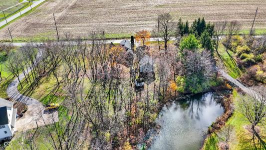 9702 E 375 S, Zionsville, Indiana 46077, USA