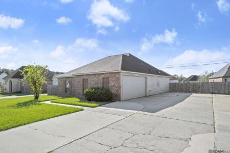 18113 Martha Dr, Zachary, Louisiana 70791, HOA KỲ