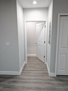 17107 Belmont Avenue, Port Charlotte, Florida 33948, HOA KỲ