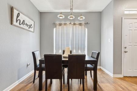 2707 Yorkfield Court, Arlington, 得克萨斯州 76001, 美国