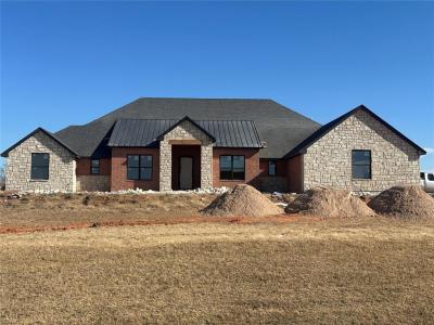 1353 High Meadow Lane, Goldsby, Oklahoma 73093, USA