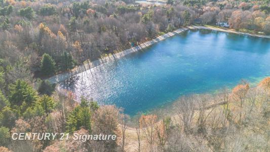 11278 Spencer, Saginaw, Michigan 48609, USA