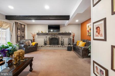 1742 Corkery Ln, WILLIAMSTOWN, New Jersey 08094