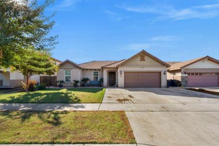 1379 W Ambassador Way, Hanford, Californie 93230, États-Unis