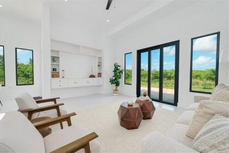 BRAND NEW, MODERN SINGLE FAMILY HOME, Lower Valley, Grand Cayman, Îles Caïmans