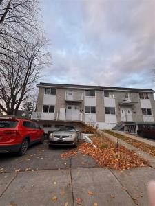 369 Rue Richard, Laval (Chomedey), Quebec H7M 1V2, Kanada