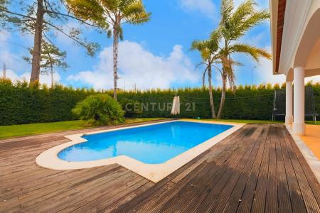 Almada, Setubal 2820-026, Portugal