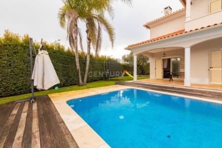 Almada, Setubal 2820-026, Portugal