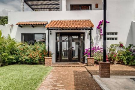 San Marcos 231,, Chapala, Jalisco 45906, Mexico