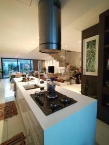 CONDOMINIO COSTANERA BLU, CANAL ISUTO 4TO ANILLO , Oeste, Santa Cruz 0000, Bolívia