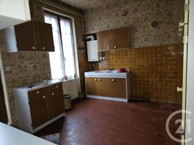 St Pierre Le Moutier, Bourgogne 58240, França