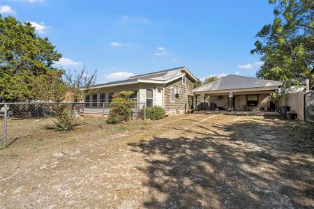 106 Tammi Run Lane, Whitney, Texas 76692