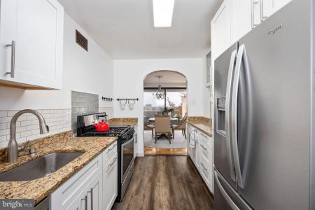 4141 N Henderson Road Unit# 702, Arlington, Virginia 22203, USA