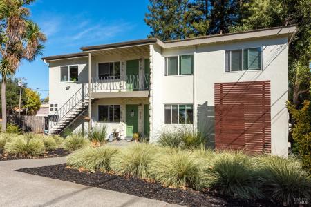 512 Kentucky St, Petaluma, 加利福尼亚州 94952, 美国