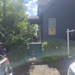 9 Brewster Street, Waterbury, Connecticut 06704, Amerika Birleşik Devletleri