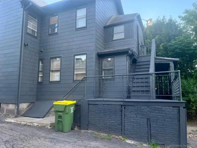 9 Brewster Street, Waterbury, Connecticut 06704, Amerika Birleşik Devletleri