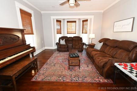 812 N Main Street, Gore, Oklahoma 74435, États-Unis