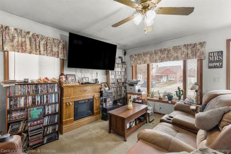 7254 Mayfair Street, Taylor, 密西根州 48180, 美國