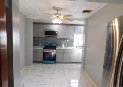 78 Newark Ave, Bloomfield, ニュージャージー 07003, アメリカ合衆国